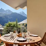 Le Paradis 2, Alpes Agency, Chamonix, Sleeps 4-5 Apartament Chamonix