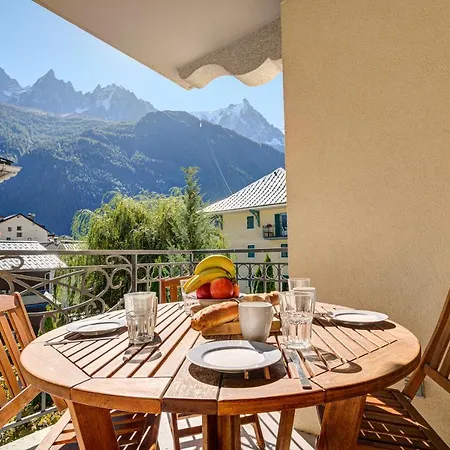 Daire Le Paradis 2, Alpes Agency, Chamonix, Sleeps 4-5 *