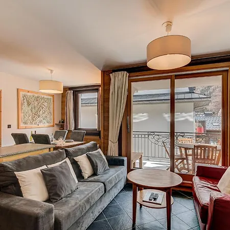 Apartament Le Paradis 2, Alpes Agency, Chamonix, Sleeps 4-5 Chamonix
