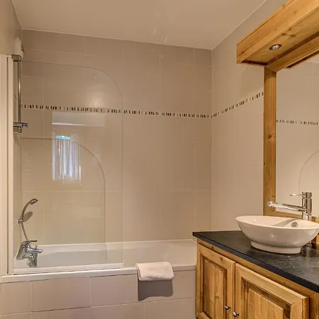 Daire Le Paradis 2, Alpes Agency, Chamonix, Sleeps 4-5