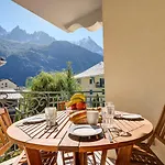 Appartement Le Paradis 2, Alpes Agency, Chamonix, Sleeps 4-5 *