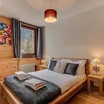 Le Paradis 2, Alpes Agency, Chamonix, Sleeps 4-5 *