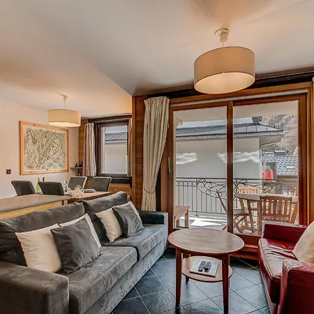 Le Paradis 2, Alpes Agency, Chamonix, Sleeps 4-5 Appartamento Chamonix