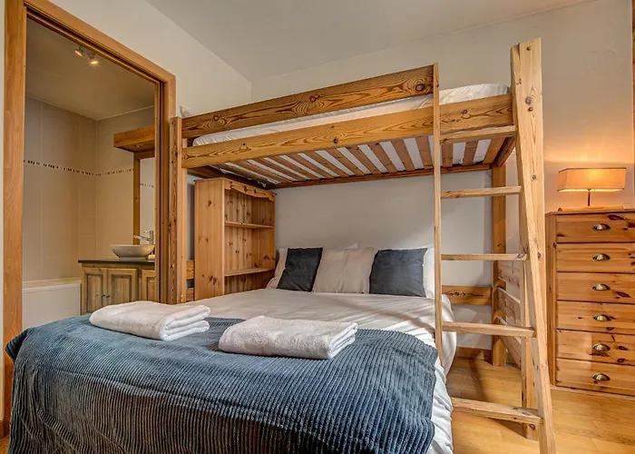 Le Paradis 2, Alpes Agency, Chamonix, Sleeps 4-5 *