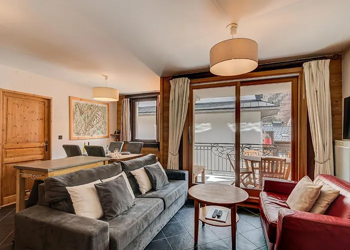 Appartamento Apartment Le Paradis 2, Alpes Agency, Central Chamonix, Sleeps 4-5 Chamonix