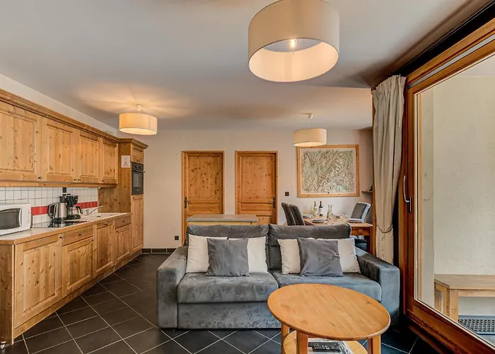 Appartamento Apartment Le Paradis 2, Alpes Agency, Central Chamonix, Sleeps 4-5 Chamonix